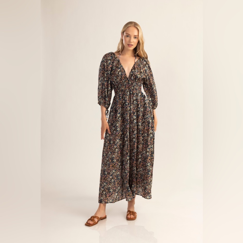 Shoshanna Swim 2023 Coverup, size M. Deep v-neck, Smocked waist, big sleeves